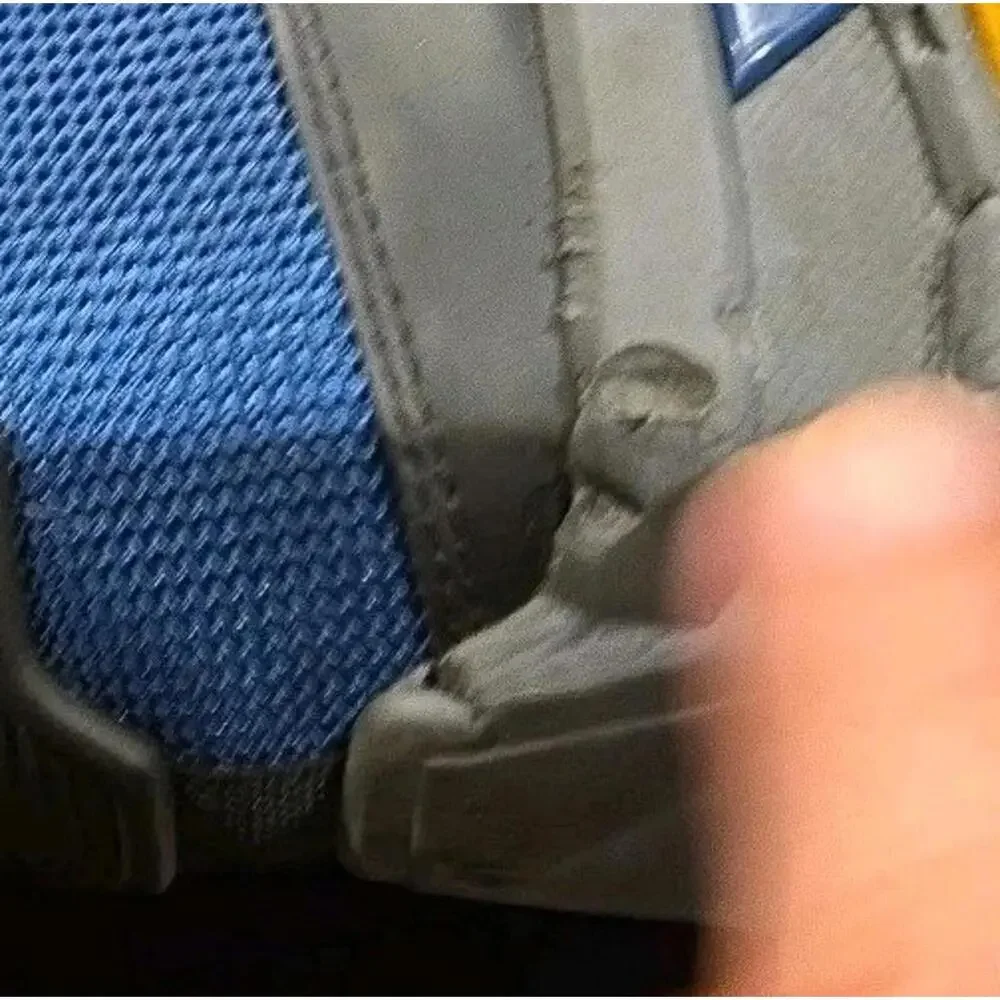 Prada Mens Runners  Sneakers Size 8.5 COA - Picture 8 of 9